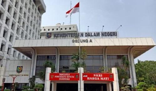 Pakar Hukum UMRI: Mosi Tidak Percaya 37 Anggota DPRD Bengkalis Sudah Clear