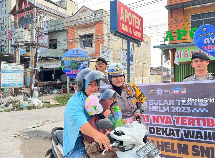 Wow! Satlantas Polres Pelalawan Bagi-bagi Hadiah ke Pengendara Sepeda Motor