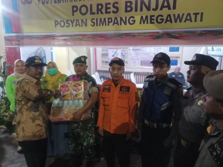 Walikota Binjai Kunjungi dan Serahkan Bantuan ke Pos PAM Nataru 2023-2024