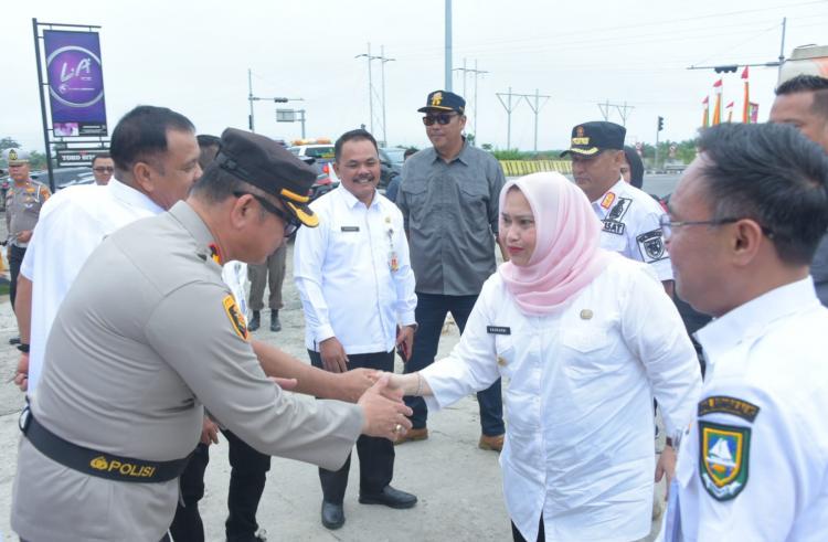 Tinjau Pospam Nataru di Kecamatan Pinggir, Ini Pesan Bupati Bengkalis