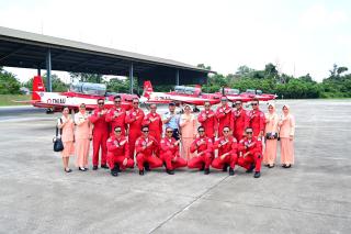 Tampil Memukau di Singapore Air Show 2024, Jupiter Aerobatic Team Kembali ke Tanah Air