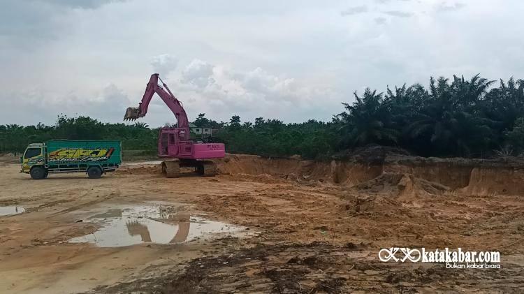 Diduga Galian C Ilegal Marak di Dayun, Ada yang Dekat Mapolres Siak! 