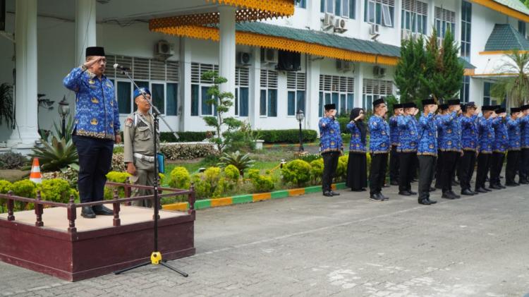 Asisten Administrasi Umum Pimpin Upacara Hari Otonomi Daerah XXVII Tahun 2024 Pemkab Langkat 