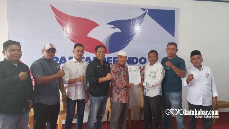 Serius Maju Pilkada Siak 2024, Suhartono Langsung Ambil Formulir Calon Bupati di 5 Parpol 