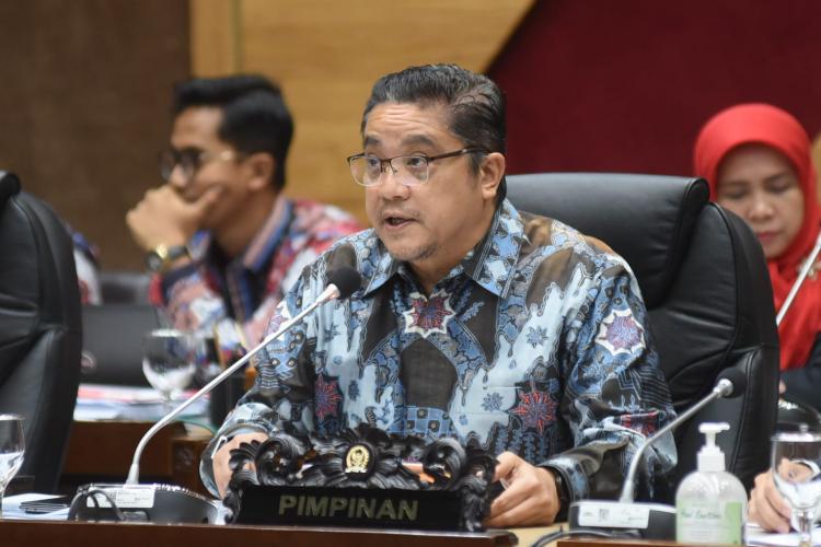 Kisruh UKT Mahal, DPR Pertanyakan Anggaran Pendidikan 20% dari APBN