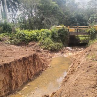 Tuntaskan Pengerjaan, Dinas PUPR Rohul Normalisasi Sungai Lukasok Tandun