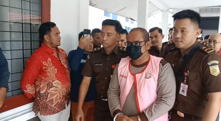 Tersandung Kasus Penyelewengan, Kejari Pelalawan Tetapkan Oknum Guru PNS Jadi Tersangka