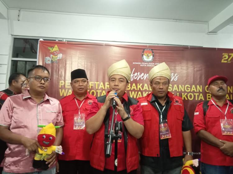 Final, Paslon PDIP Akhirnya Daftar ke KPU Binjai di Hari Terakhir 