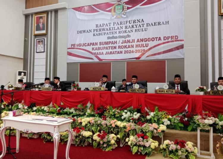 Total 45 Anggota DPRD Rohul Resmi Dilantik