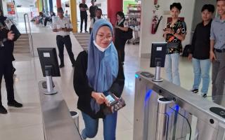 Divre I Ujicoba Teknologi Face Recognition Boarding Gate di Stasiun Medan