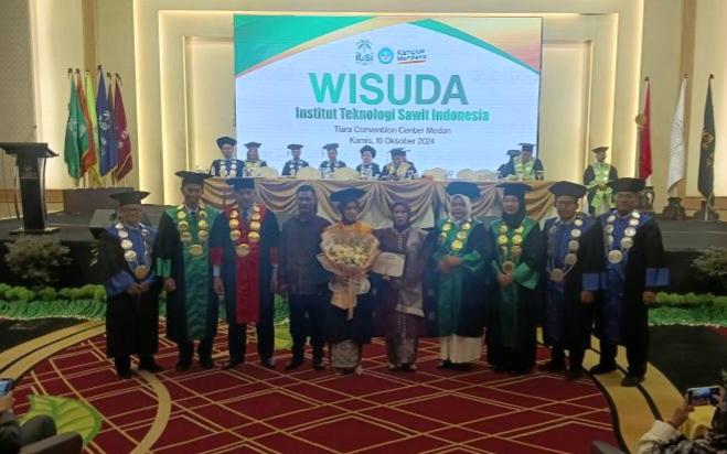 Gelar Prosesi Wisuda, Tamatan ITSI Banyak Terserap ke Perusahaan Sawit