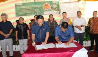 Teken MoU Off Taker Peserta Replanting Sawit, PTPN IV Regional 7 Jamin Pembayaran Lancar