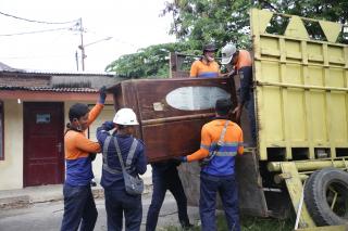 PT KAI Divre I Sumut Tertibkan Bangunan Rumah Perusahan DW 3 di Stasiun Siantar