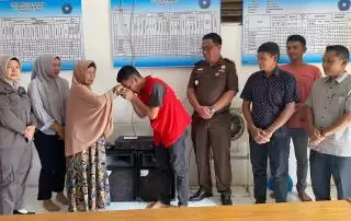 Nenek Usia 73 Tahun Memaafkan Cucunya yang Mengancam Membunuh, Kejati Sumut Selesaikan Perkaranya dengan Humanis