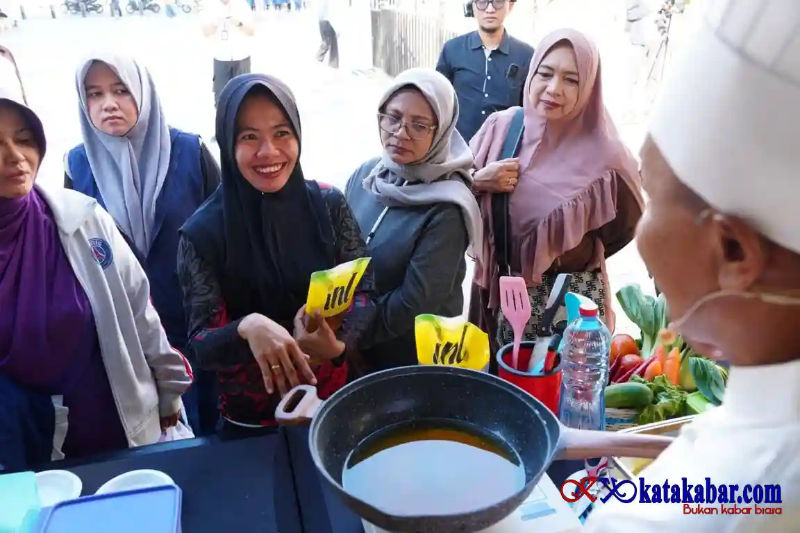 Holding PTPN Perluas Akses Migor Terjangkau, Sejam 600 Kemasan Ludes di Bazar PT INL