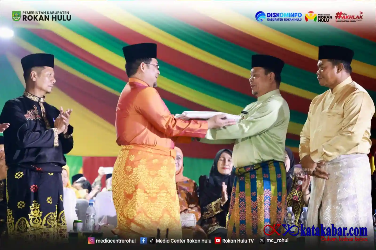 Terima Amanah Besar: Syafaruddin Poti Jemput Bendera Pataka, Rohul Siap Gelar MTQ Terbaik 2027