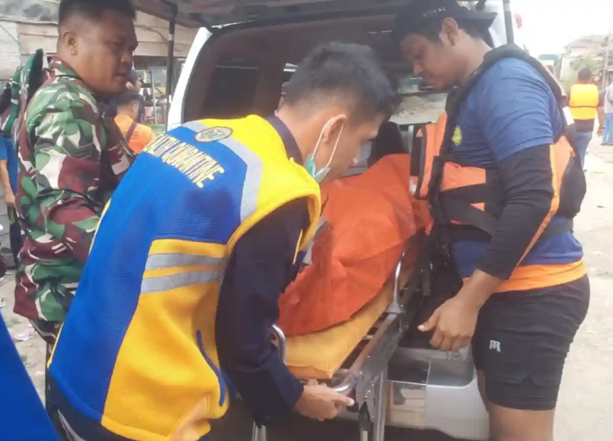 Kapal Pengangkut Draft Survey Tengelam di Tanjung Buton Siak, 3 Orang Meninggal, 1 Masih Dicari