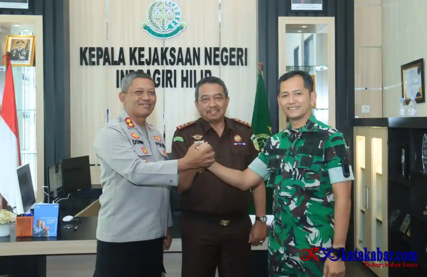 Silaturahmi Jembatani Kapolres Indragiri Hilir Perkuat Sinergitas TNI, Polri dan Kejaksaan
