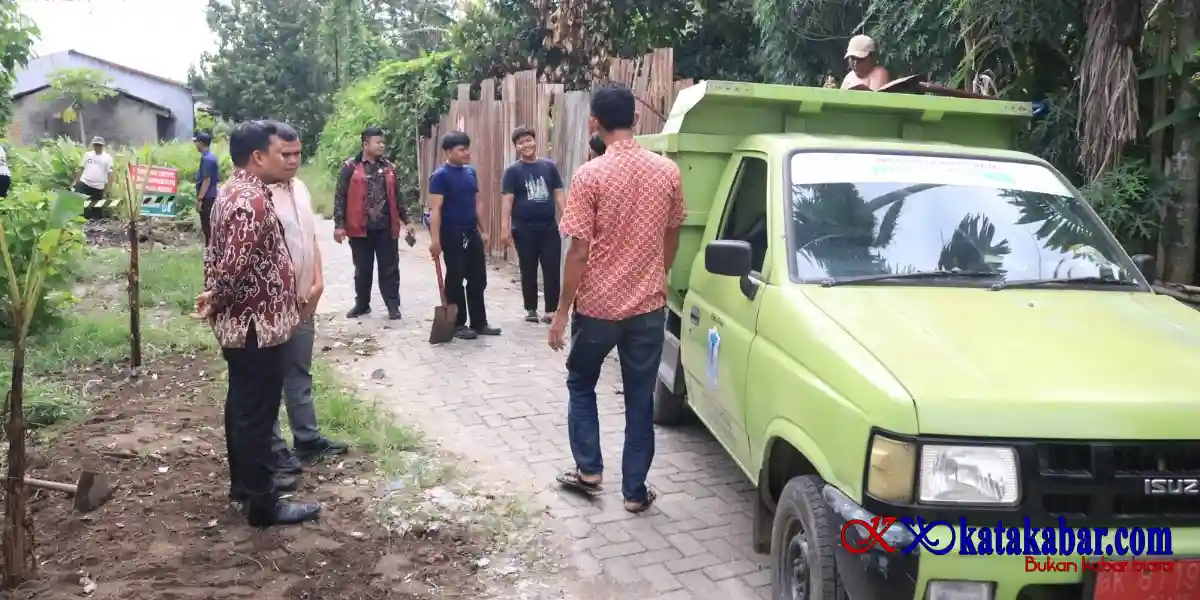 Staf Ahli Wali Kota Tinjau Tumpukan Sampah di Kelurahan Berngam