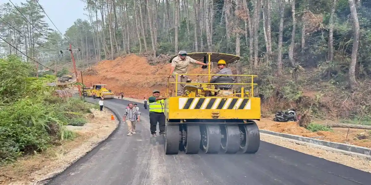 Jalan Salib Kasih - Simanampang Direkonstruksi, Akses Wisata dan Tani Makin Lancar