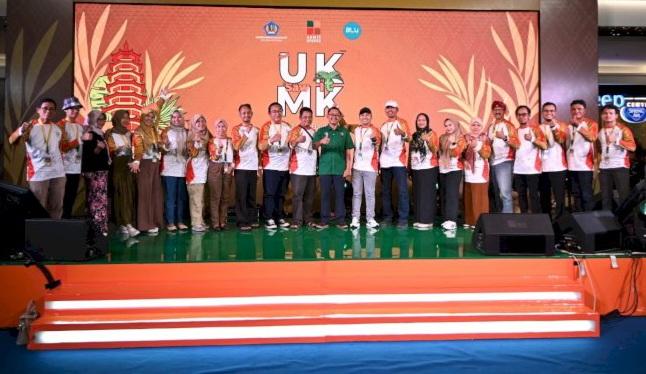 Edukasi dan Promosi Sawit Baik di Gebyar UKMK Berbasis Sawit