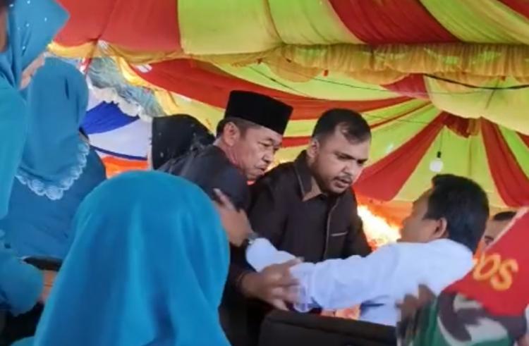 Bupati dan Wabup Rohil Nyaris Adu Jotos, Pengamat: Ini Pelanggaran Etika