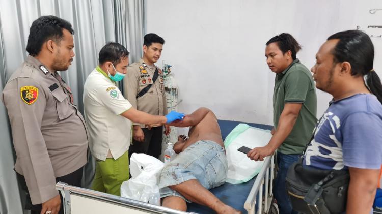 Sudahlah Gagal, Pencuri Kena Massa Pula Dilarikan ke Rumah Sakit