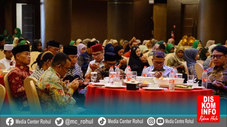 Bupati Rokan Hulu Hadiri Halal  Bi Halal IKJR se Provinsi Riau