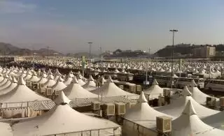 Jemaah Haji Keluhkan Tenda Sempit di Arafah, Luasnya 18x24 Meter Diisi 225 Orang