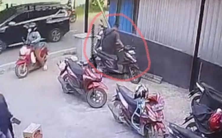 Polres Nias Ringkus Penjual Tiket  Usai Curi Handphone di Parkiran Alfamidi