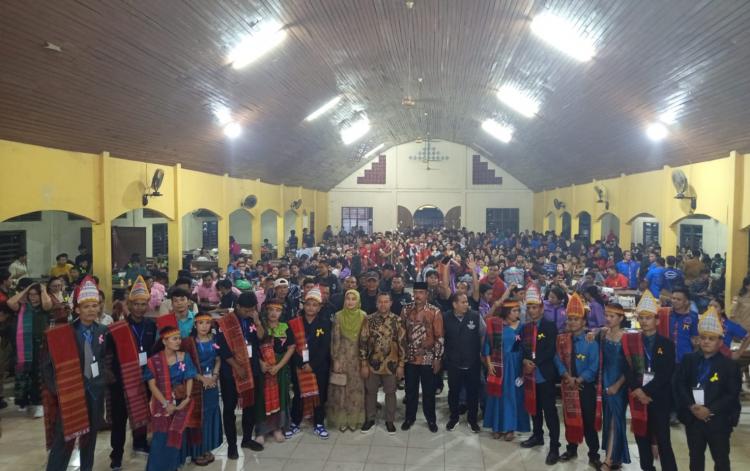 Abdul Wahid Hadiri HUT ke 4 Punguan Naposo Borbor Naimarata se Pekanbaru
