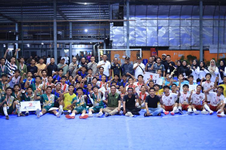 Wow! Tebingtinggi Juara 1 Cabor Futsal dan Badminton Bupati Cup 2024