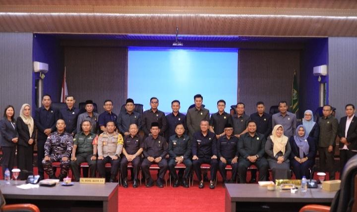 Pidato Perdana Bupati dan Wabup di Paripurna DPRD Kepulauan Meranti