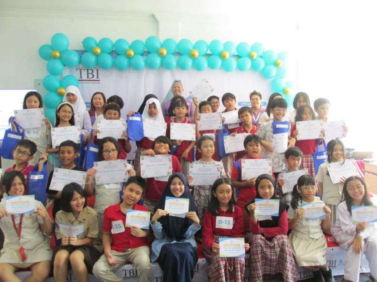 Perayaan 41 Tahun TBI Bangkitkan Bakat Muda Indonesia di Kompetisi Bahasa Inggris