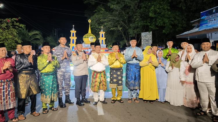 Pawai Takbir Idul Fitri 1446 H Meriah Semangat dan Khidmat di Kepulauan Meranti