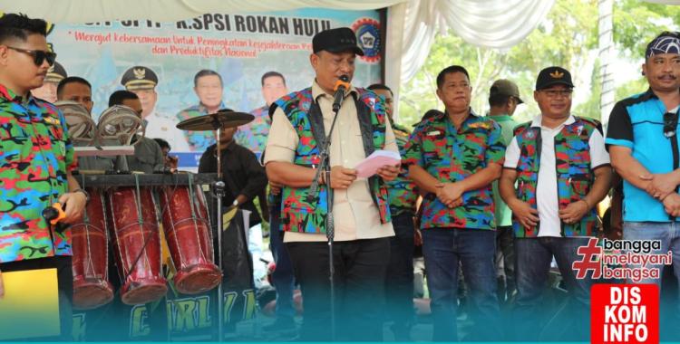 Bupati Rohul Hadiri Peringatan May Day 2025 di Bundaran Ratik Togak Pasir Pengaraian