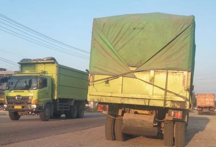 Kabupaten Bengkalis Gigit Jari! Banyak Kendaraan Perusahaan Beroperasi Pakai Plat Non BM