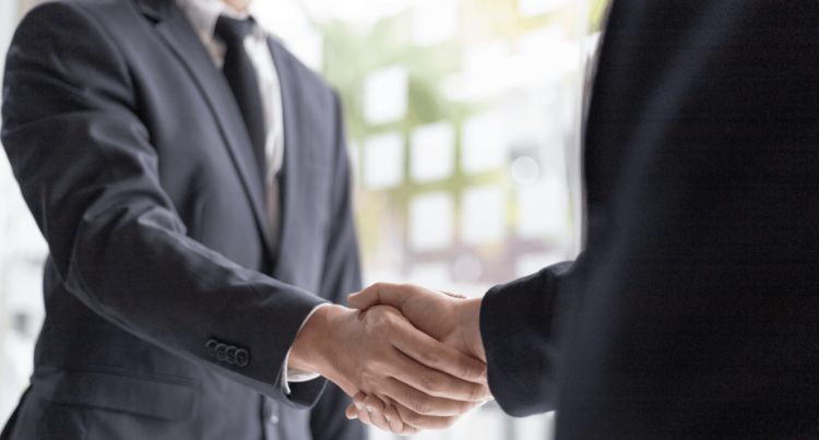 Optimalkan Operasional Bisnis dengan CRM dan Call Center