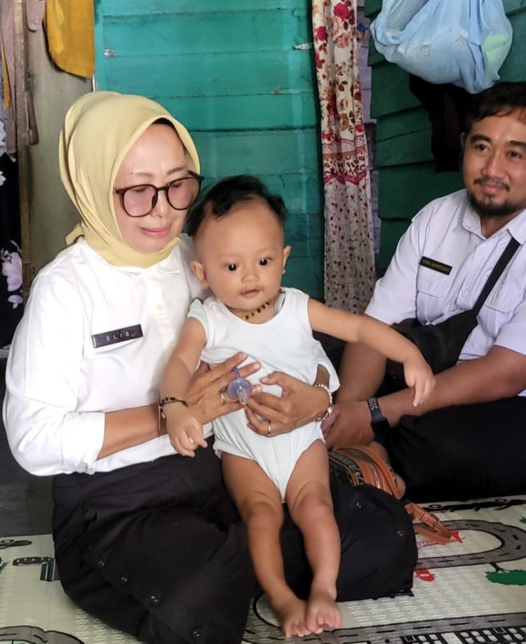 Sambangi Keluarga Pasien KIPI, Dinkes Inhu Sosialisasi