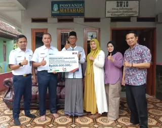 KAI Salurkan Rp14,89 Miliar Buat Program Sosial, Dampak Nyata di Balik Laju Roda Kereta Api