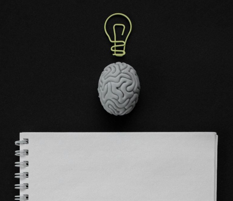 Growth Mindset vs Fixed Mindset: Mana yang Bisa Bantu Raih Kesuksesan?
