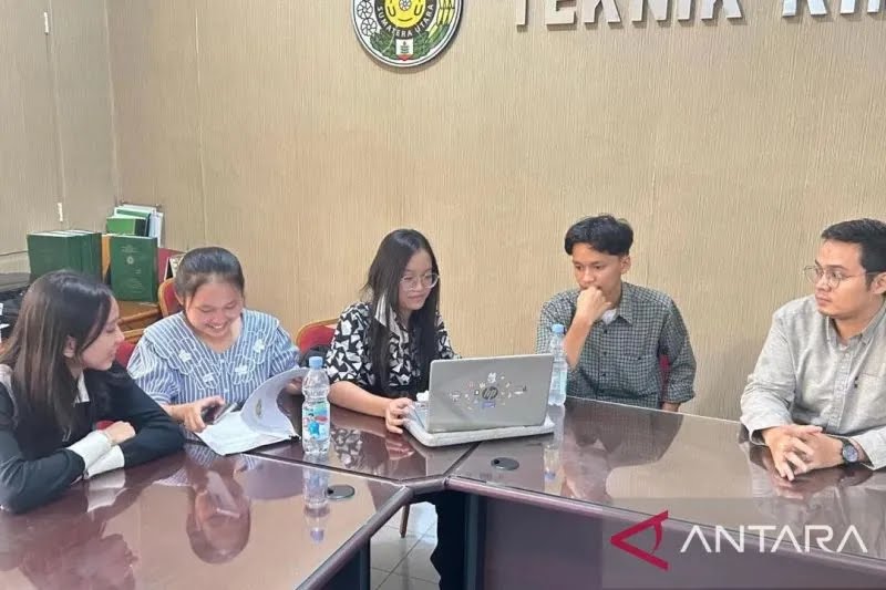 Wadah Kemasan Makanan dari Limbah Sawit dan Daun Pepaya Buatan Mahasiswa USU