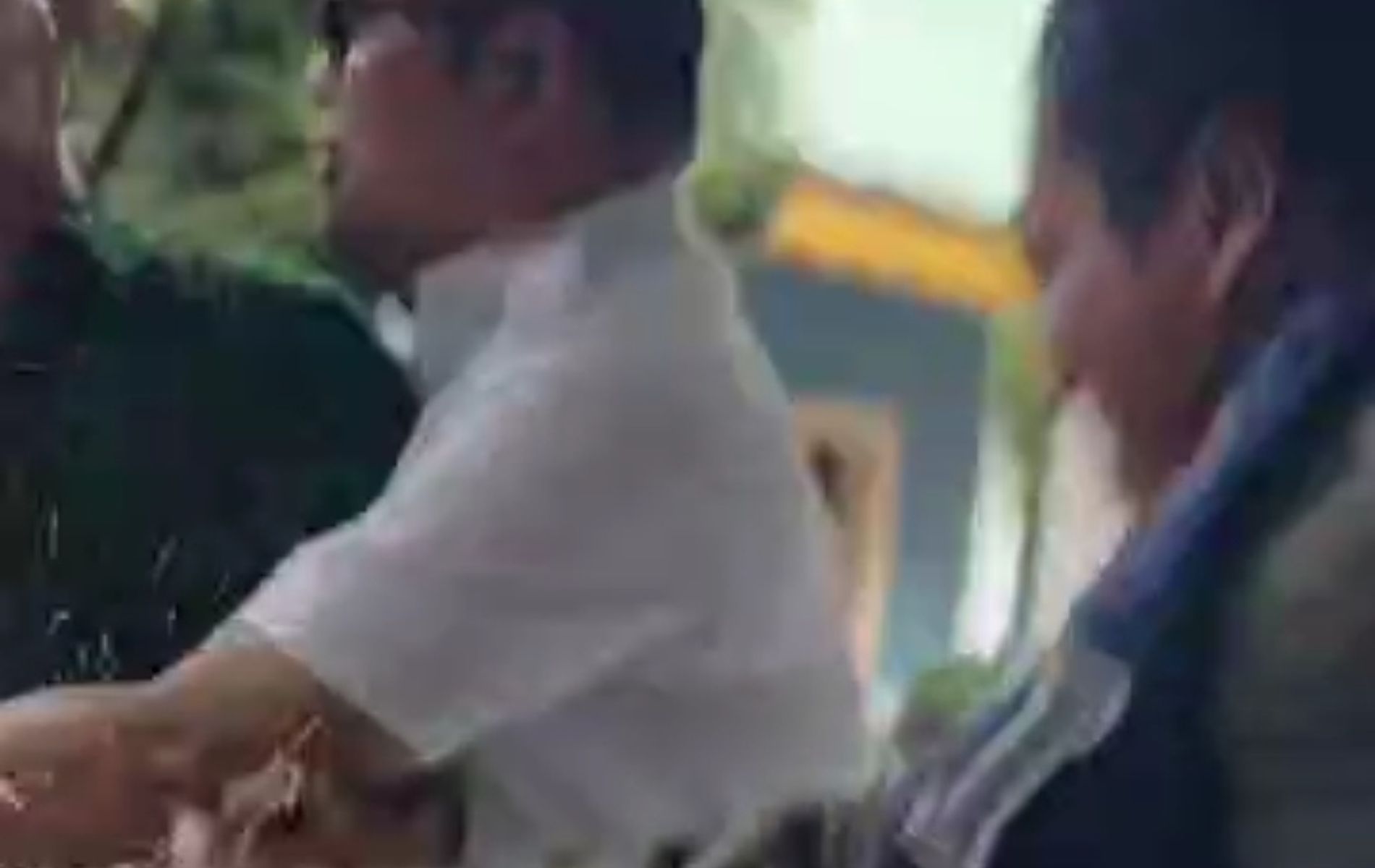 Gegara Istri Sakit, Warga Stabat Nyaris Bakar Kantor Bupati Langkat