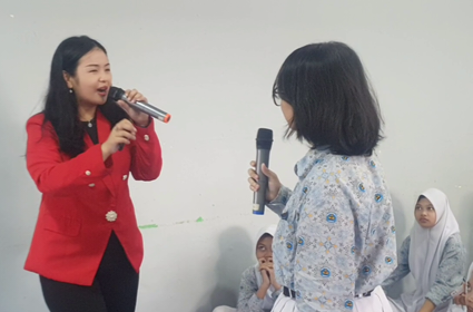 Handling Criticism and Haters Bersama Priska Sahanaya dan BCF di SMA dan SMK Purnama 1