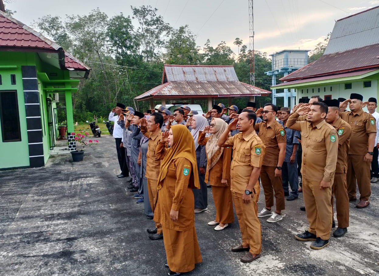 Pemdes Muntai Apel Senin: Ajang Konsolidasi Awal Pekan Pastikan Pelayanan Optimal