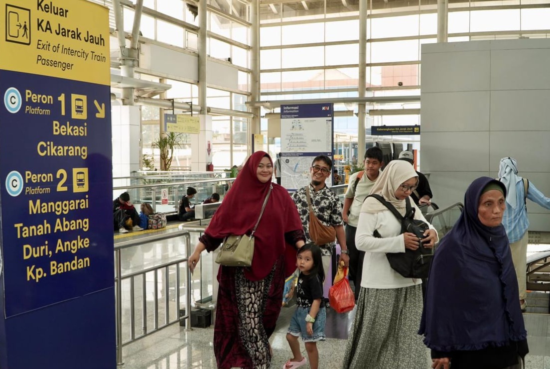 Perkuat Peran Dua Stasiun, Integrasi KA Jarak Jauh dan Commuter Line Permudah Mobilitas Pelanggan