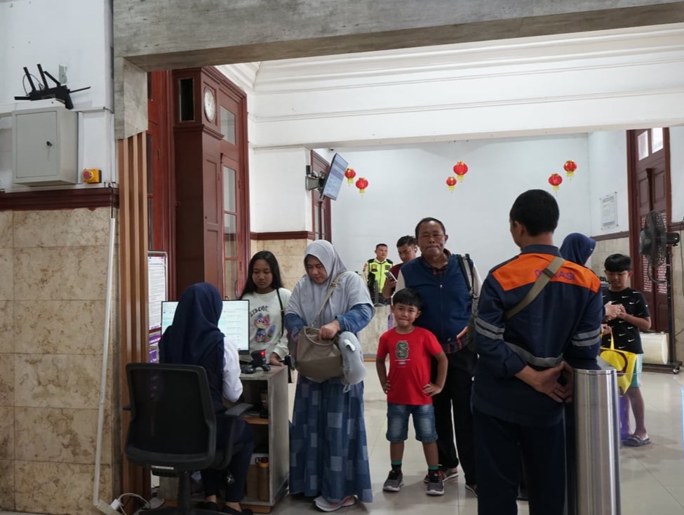 KAI Daop 9 Jember Catat Puluhan Ribu Tiket Terjual dan Hadirkan Fitur Connecting Train