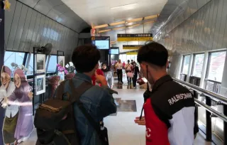 Pilih Layani Pelanggan di KAI Daop 2 Relawan Komunitas Railfans dan Pramuka Tinggalkan Libur Lebaran
