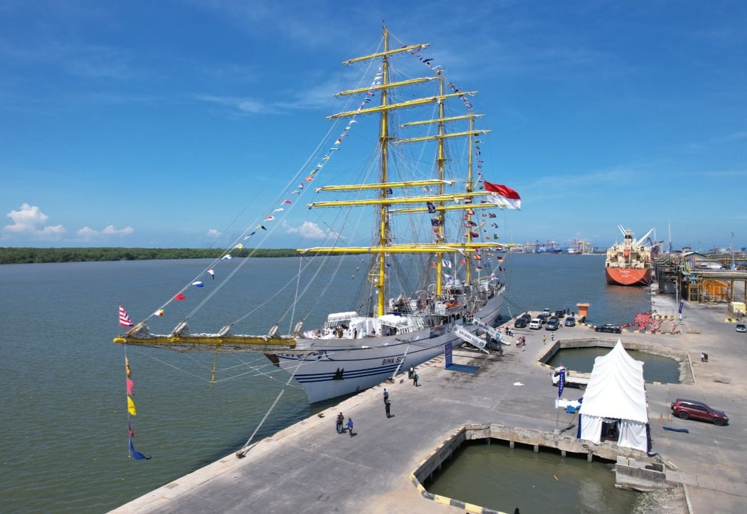 Gerbang Diplomasi Maritim, KRI Bima Suci Sandar di Pelabuhan Belawan