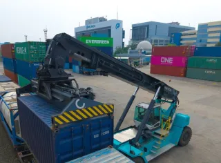Penguatan Kinerja Operasi 2025 PT Pelindo Sinergi Lokaseva